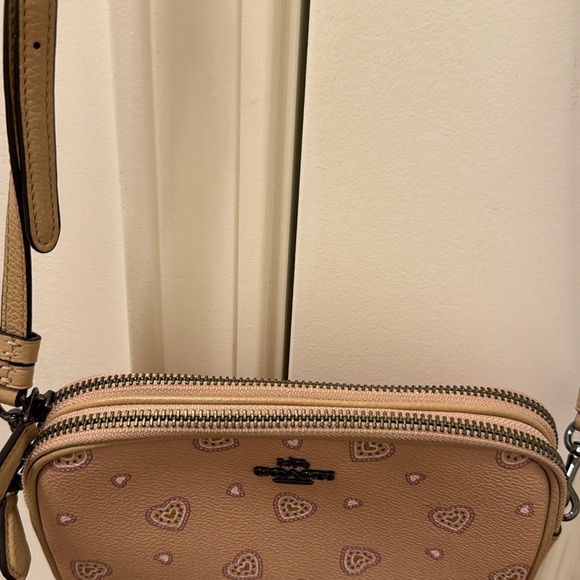 Coach Women Hearts print  Crossbody Bag - Picture 3 of 7